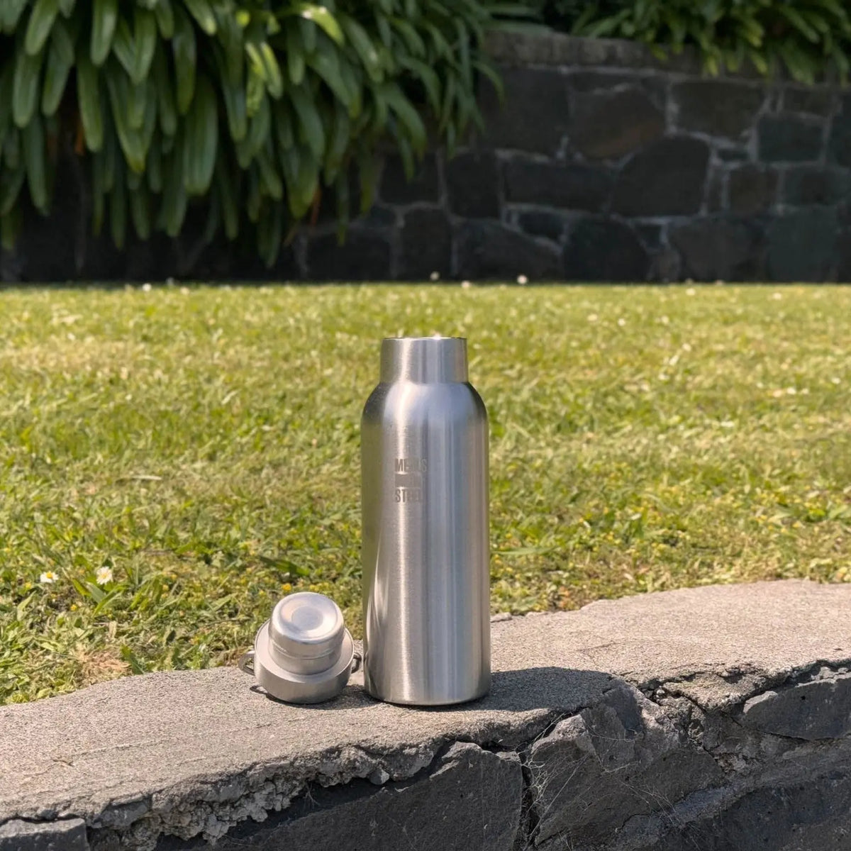 Double Wall Drink Bottle | Stainless Steel | 500ml | Stainless Steel Lunchbox NZ | Meals in Steel